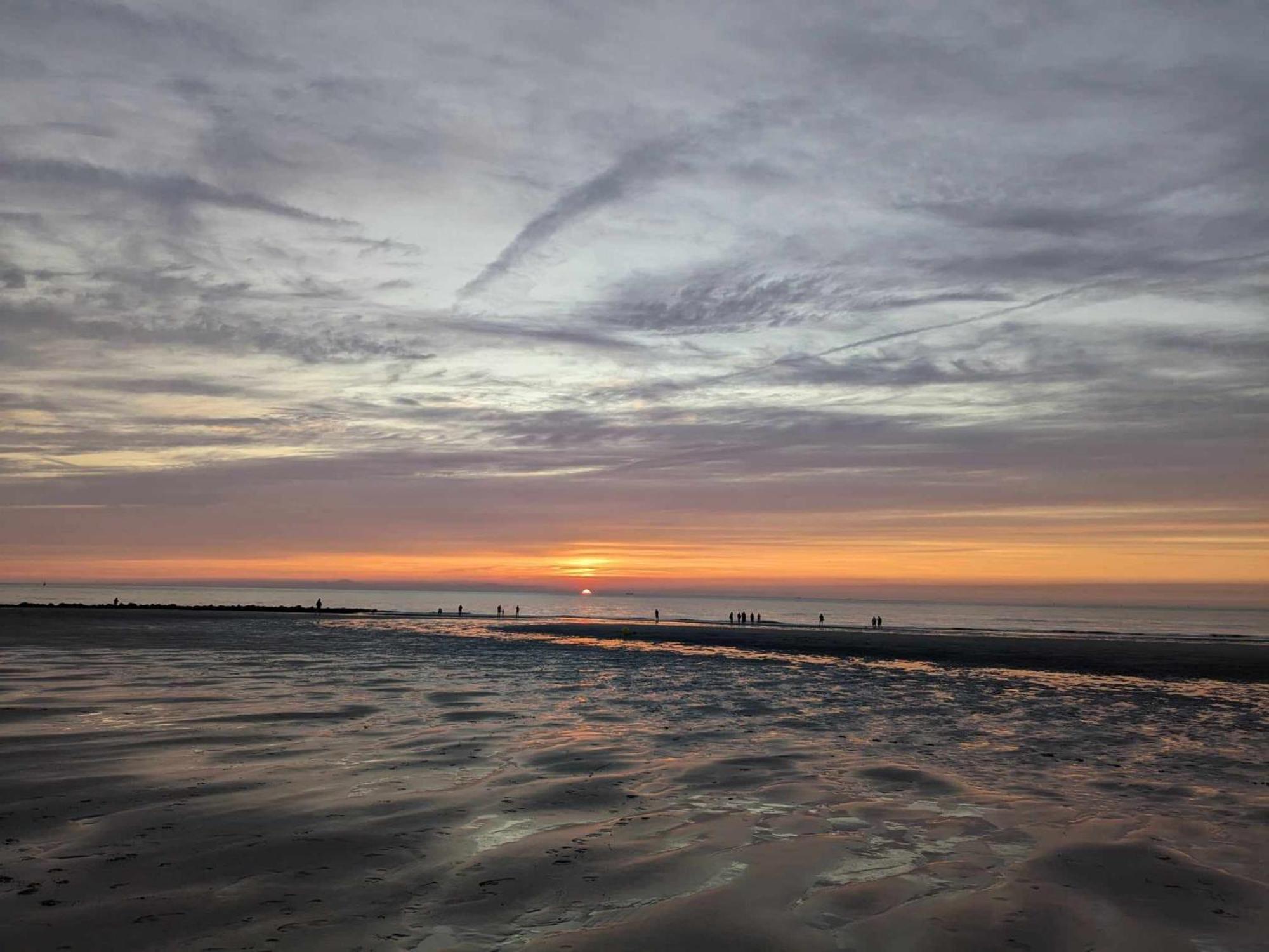 Vista Linda, Leuk Appartement Vlak Bij Zeedijk En Strand Oostende Buitenkant foto
