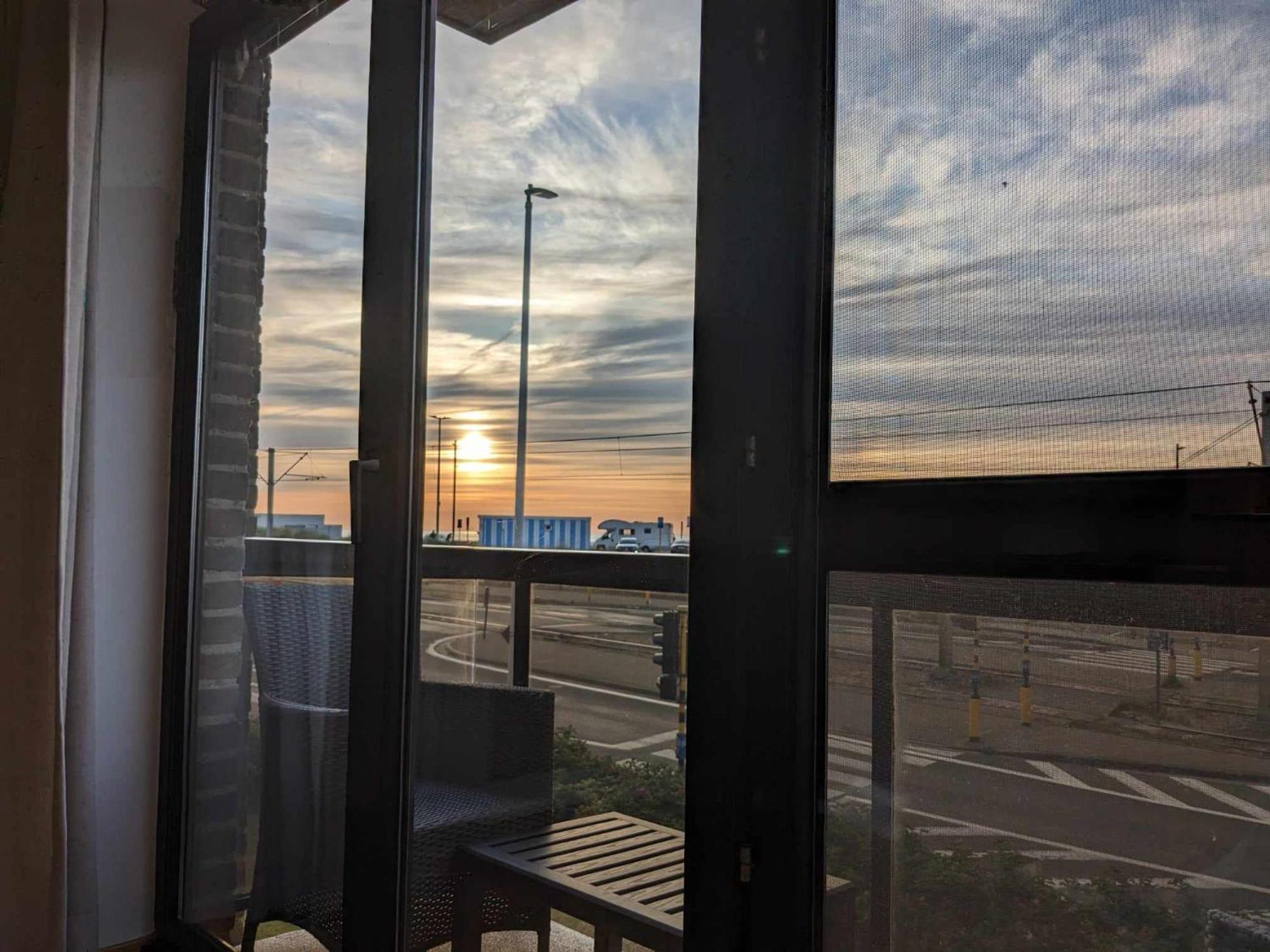 Vista Linda, Leuk Appartement Vlak Bij Zeedijk En Strand Oostende Buitenkant foto